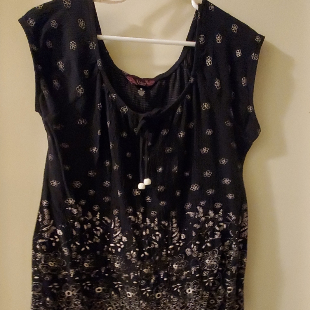Black sleeveless blouse